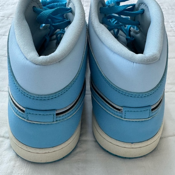 Nike, Air Jordan 1 Mid, Men’s 10.5, Women’s 12 - Picture 10 of 15